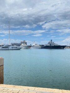 Yacht